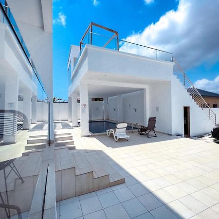 The Vittins Apartment Accra Ngoại thất bức ảnh