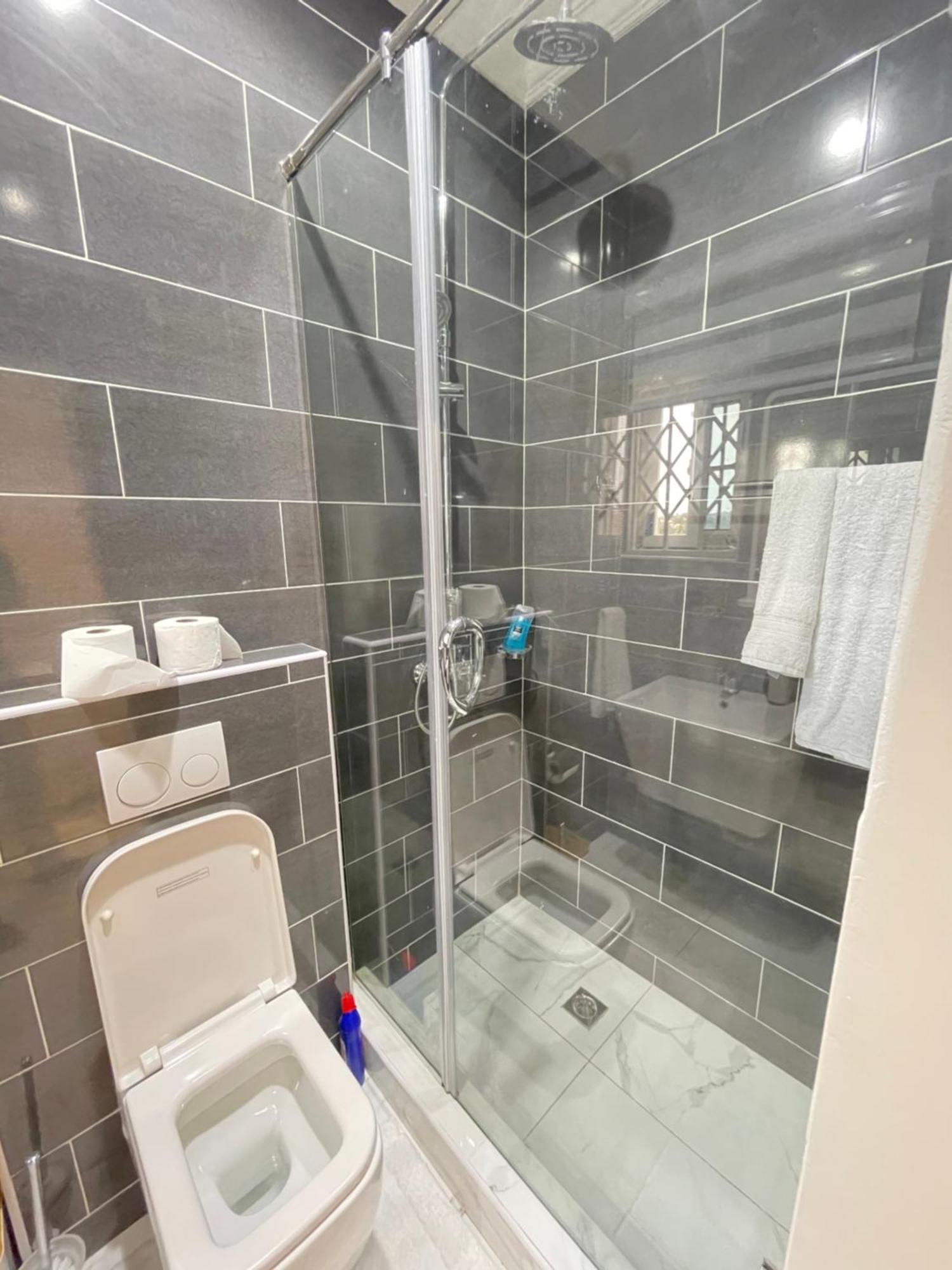 The Vittins Apartment Accra Ngoại thất bức ảnh