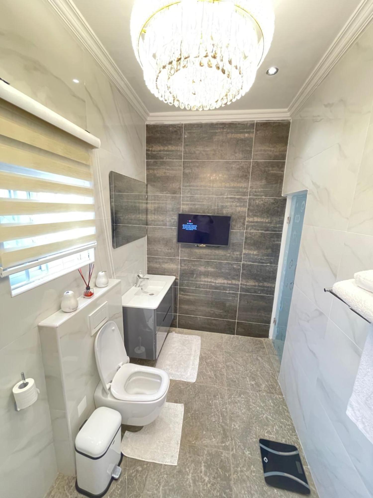 The Vittins Apartment Accra Ngoại thất bức ảnh