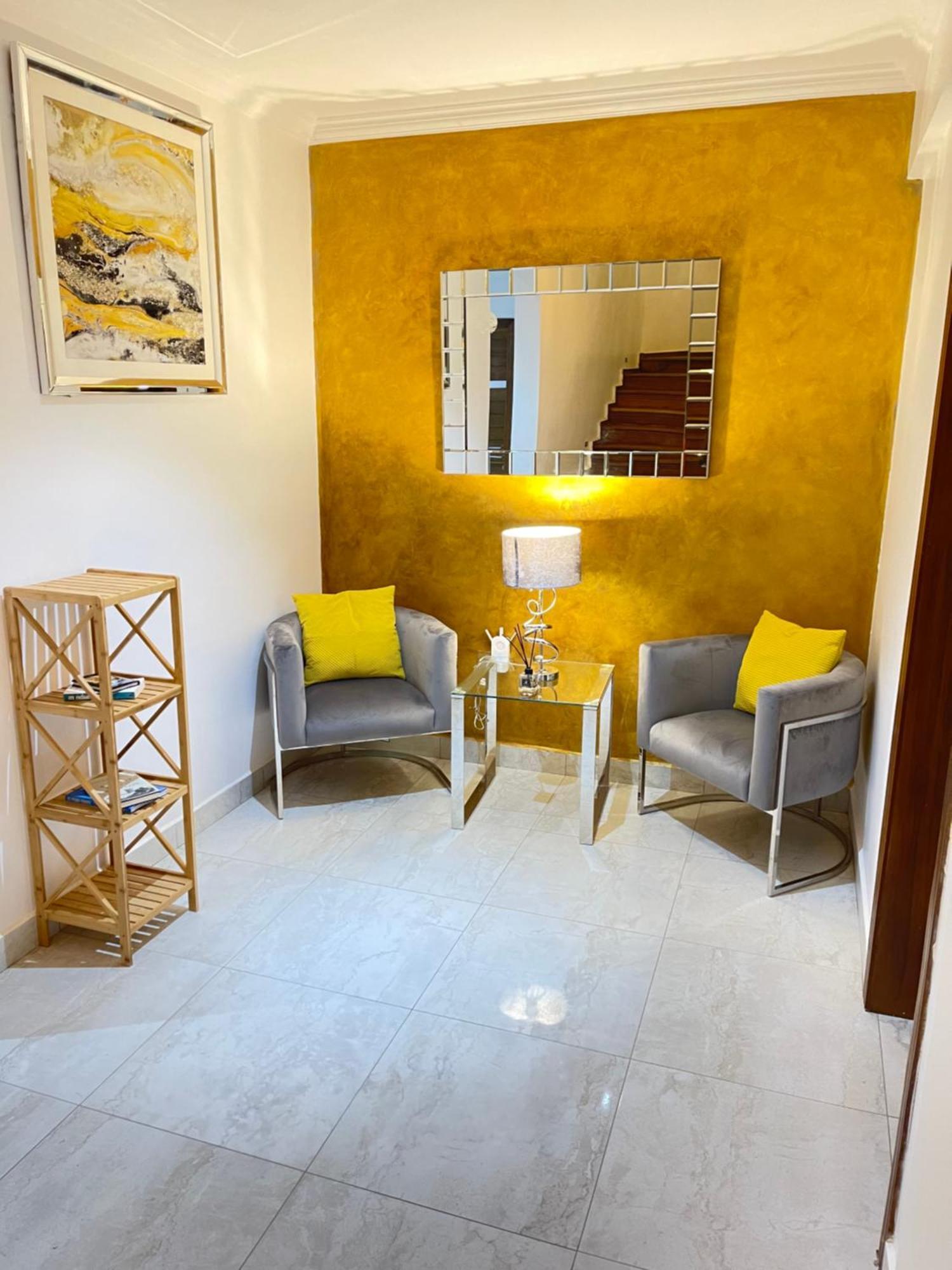 The Vittins Apartment Accra Ngoại thất bức ảnh