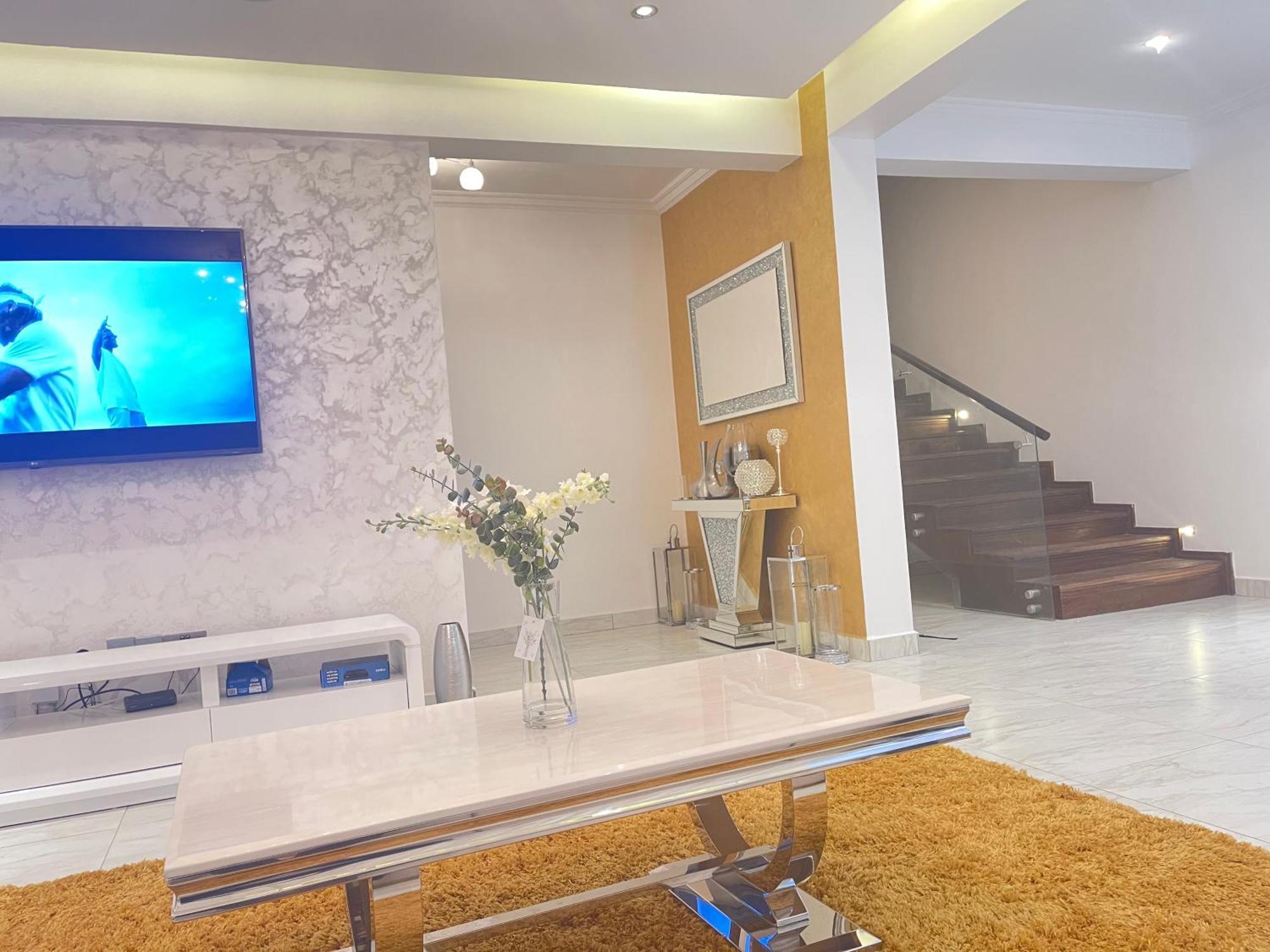 The Vittins Apartment Accra Ngoại thất bức ảnh