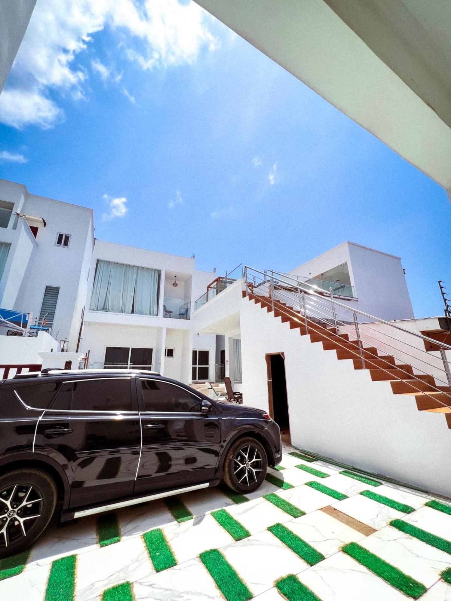 The Vittins Apartment Accra Ngoại thất bức ảnh